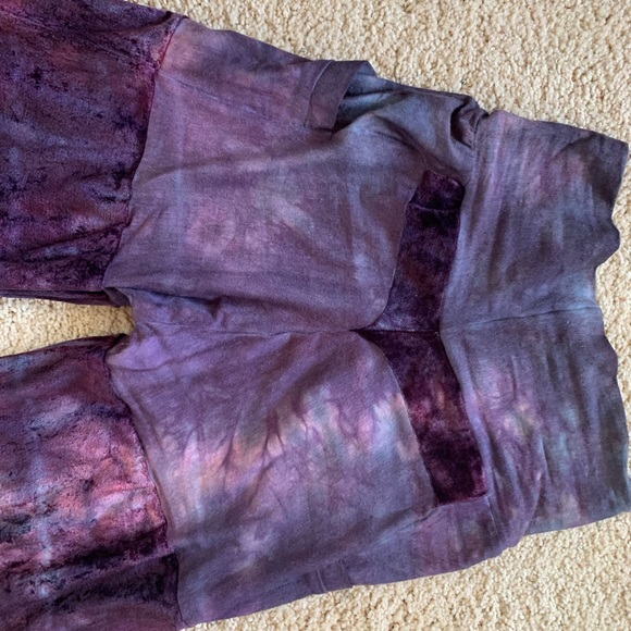 Mystic Minx flows - Picture 6 of 9